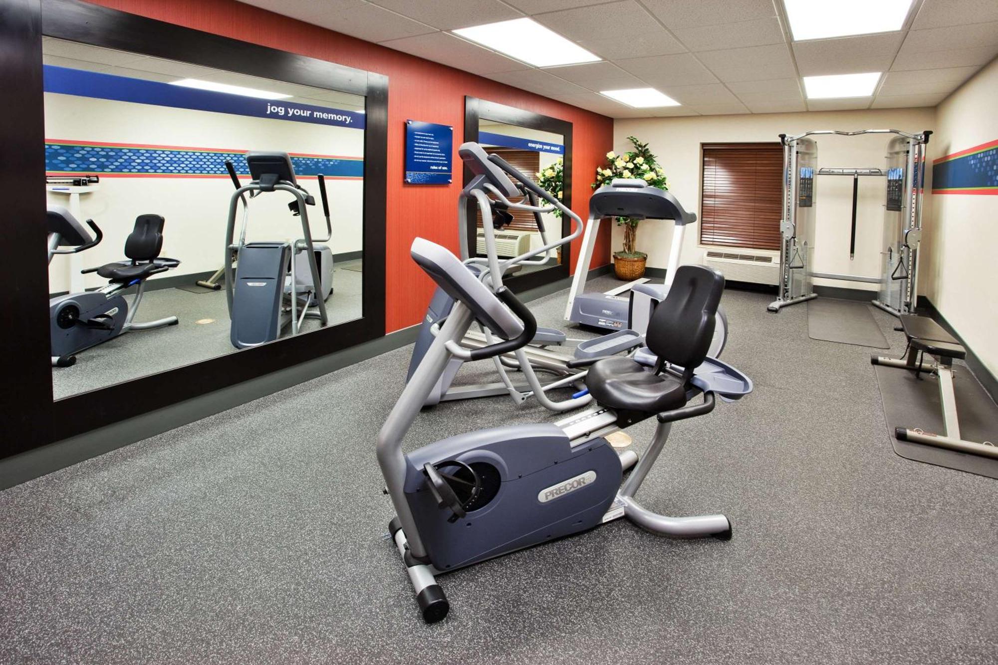 Hampton Inn & Suites Oxford-Anniston Konforlar fotoğraf