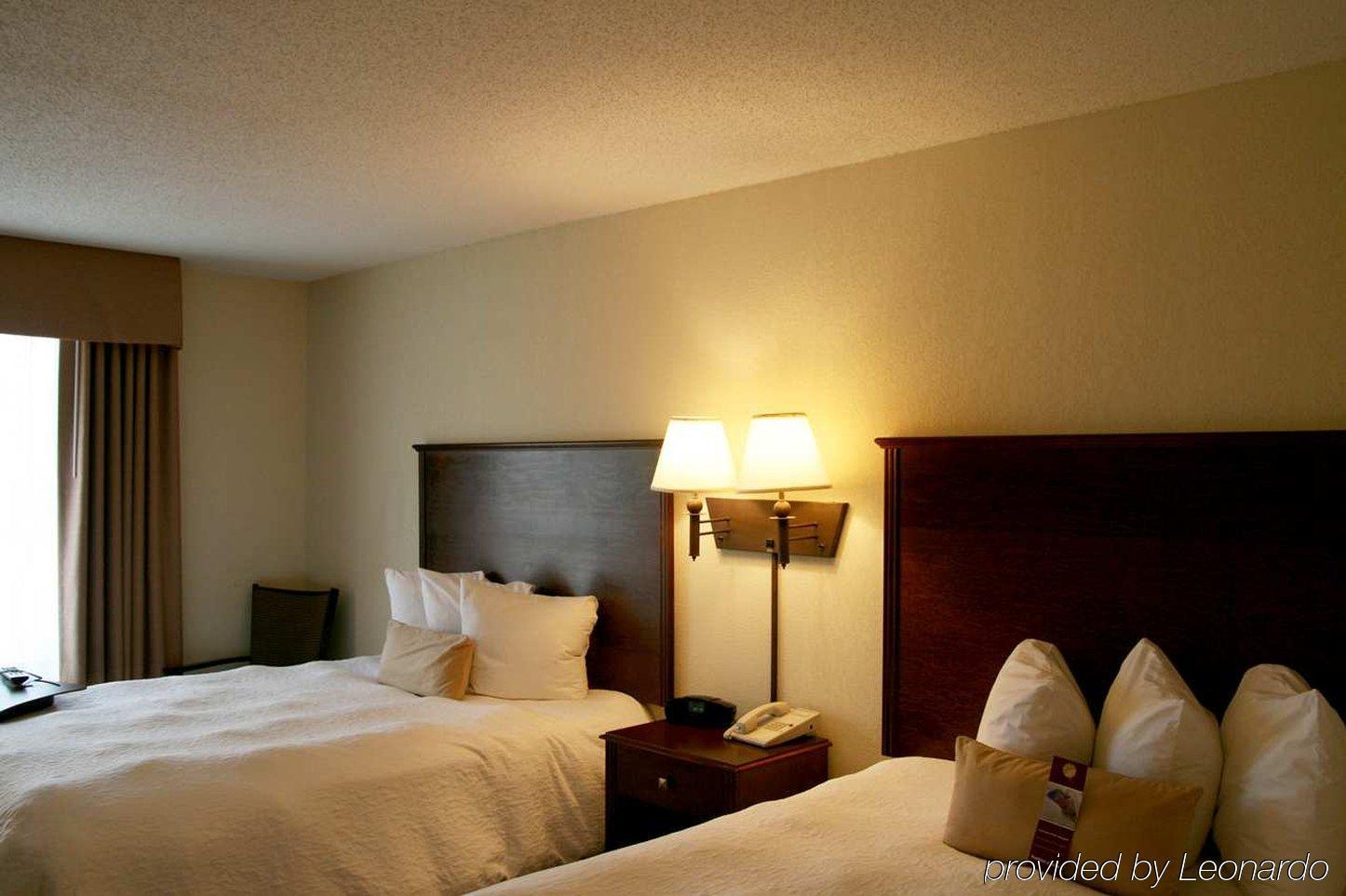 Hampton Inn & Suites Oxford-Anniston Oda fotoğraf