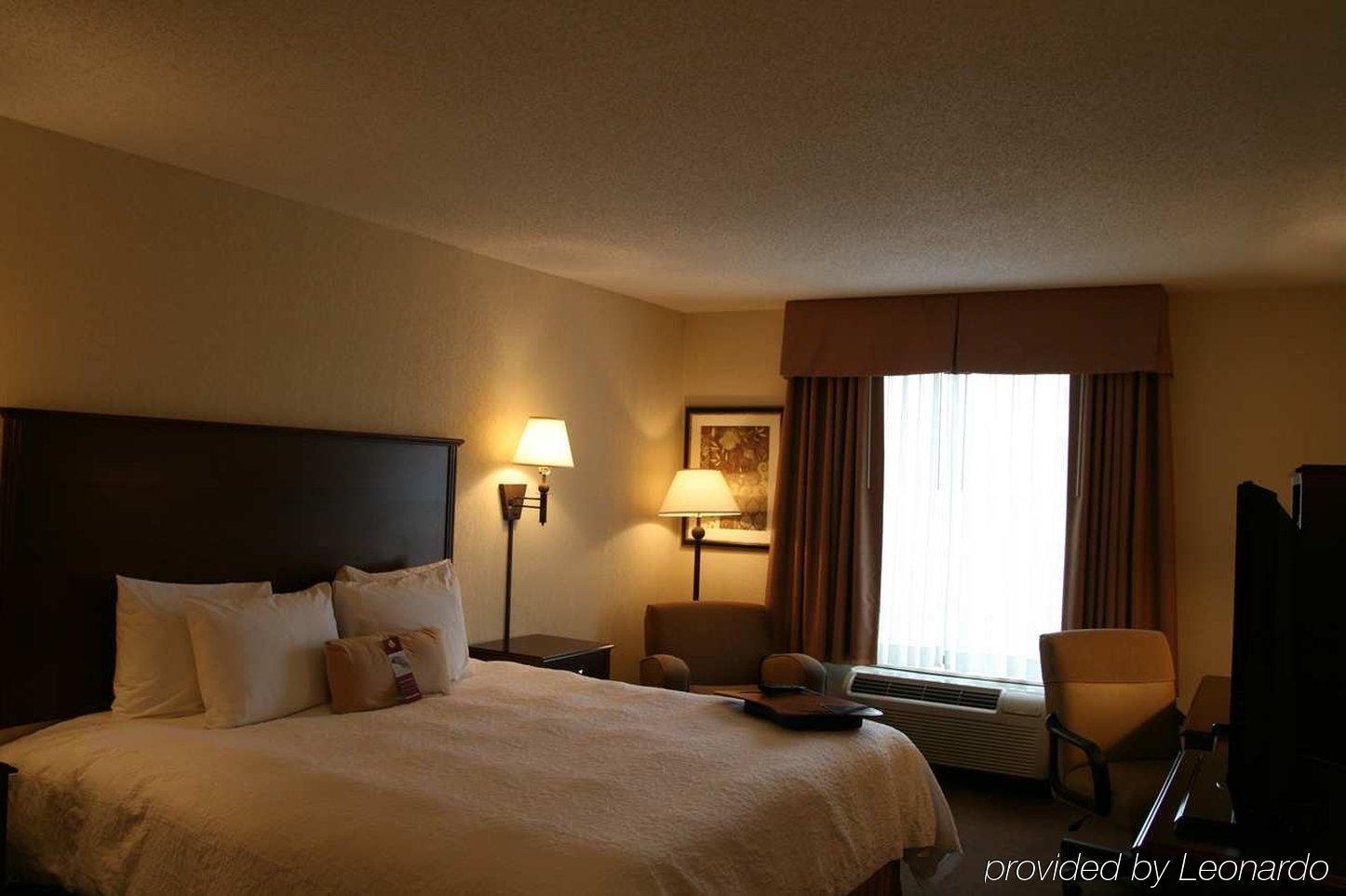 Hampton Inn & Suites Oxford-Anniston Oda fotoğraf
