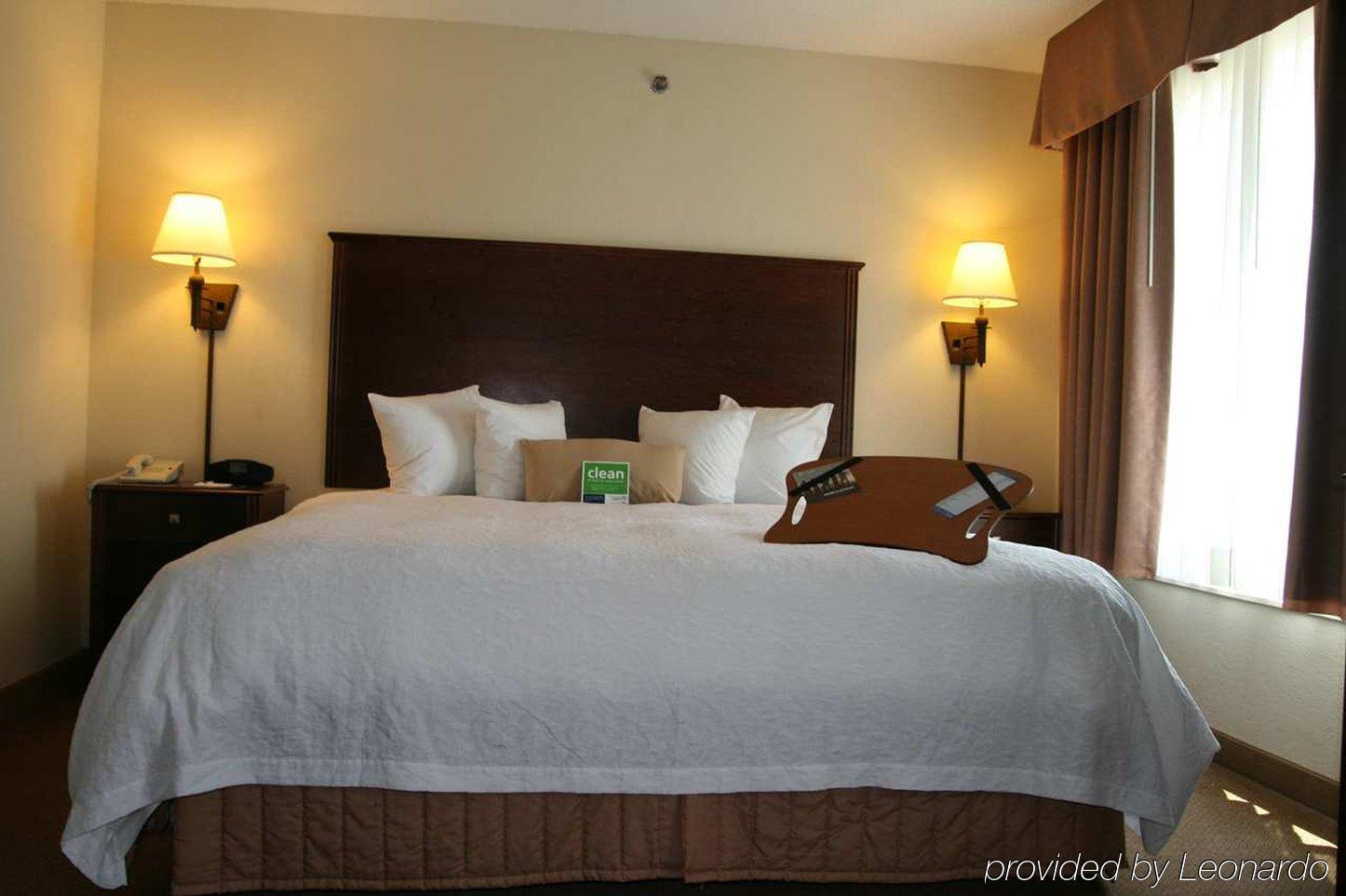 Hampton Inn & Suites Oxford-Anniston Oda fotoğraf